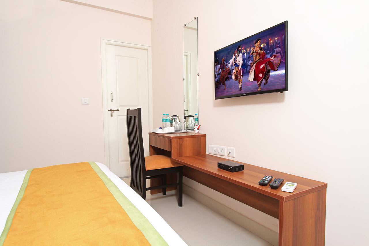 อาร์ราสวีทส์ Aparthotel บังกาลอร์ ภายนอก รูปภาพ