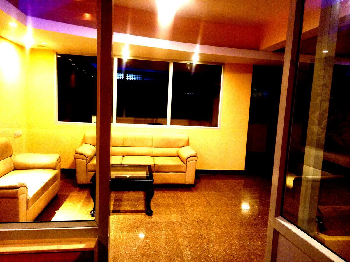อาร์ราสวีทส์ Aparthotel บังกาลอร์ ภายนอก รูปภาพ